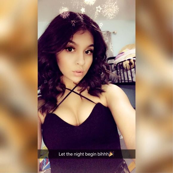 Meet your Posher, Daniela - Picture 1 of 1